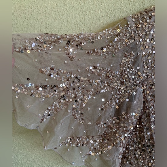 Mac Duggal SEQUINED BUTTERFLY SLEEVE HIGH LOW GOWN 93681 NWT (4)🌴 - Picture 9 of 13